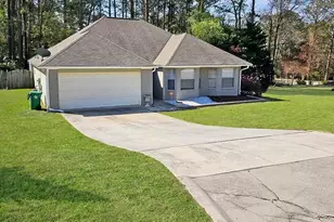 8425 Falling Rocks Way, Lithonia, GA 30058 - Photo 2