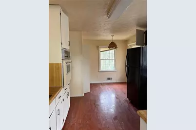 5252 Enchanted Cove SW, Lilburn, GA 30047 - Photo 6