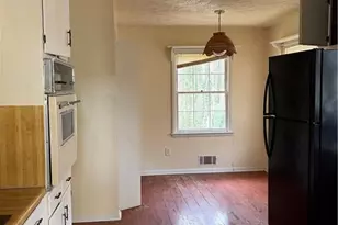 5252 Enchanted Cove SW, Lilburn, GA 30047 - Photo 6