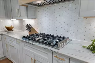 3899 Carlton Dr, Atlanta, GA 30341 - Photo 18