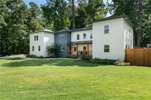 3899 Carlton Dr, Atlanta, GA 30341 - Photo 58