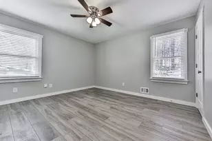 2406 Pine Dr, Kennesaw, GA 30152 - Photo 16