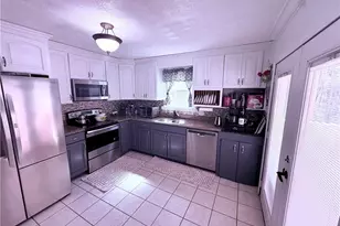 4135 Tanglewood Rd, Snellville, GA 30039 - Photo 8