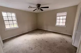 4629 S Woodlake Ln SE, Conyers, GA 30013 - Photo 10