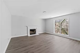 1150 River Overlook Ct, Lawrenceville, GA 30043 - Photo 14