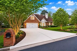 3511 Miller Farms Ln, Peachtree Corners, GA 30096 - Photo 2