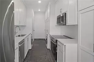 2575 Peachtree Rd NE, Atlanta, GA 30305 - Photo 14