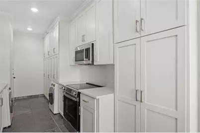 2575 Peachtree Road NE #22A, Atlanta, GA 30305 - Photo 16