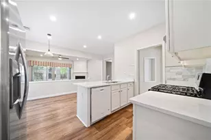 4285 Prince Charles Dr, Duluth, GA 30097 - Photo 8