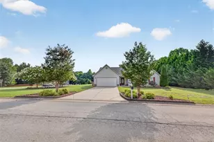 1411 Silvergate Way, Winder, GA 30680 - Photo 2