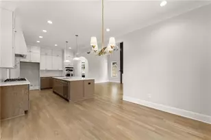 4860 Grandview Ct, Flowery Branch, GA 30542 - Photo 16