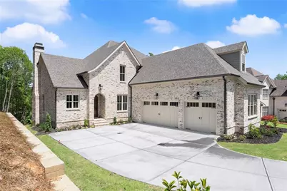 4860 Grandview Court, Flowery Branch, GA 30542 - Photo 2