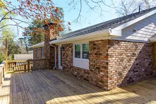 6570 Cherry Tree Ln NE, Sandy Springs, GA 30328 - Photo 36