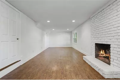 6570 Cherry Tree Lane NE, Sandy Springs, GA 30328 - Photo 28