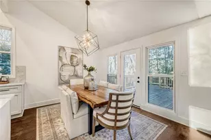 95 Lake Top Ct, Roswell, GA 30076 - Photo 14