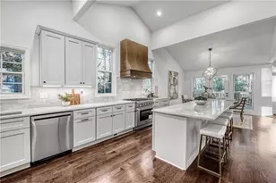 95 Lake Top Ct, Roswell, GA 30076 - Photo 12