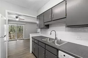 475 Mount Vernon Hwy NE, Atlanta, GA 30328 - Photo 14