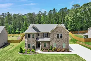 416 Traditions Ln, Hampton, GA 30228 - Photo 2