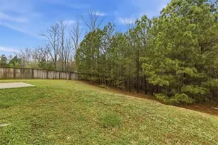 7250 Cavender Dr SW, Atlanta, GA 30331 - Photo 38