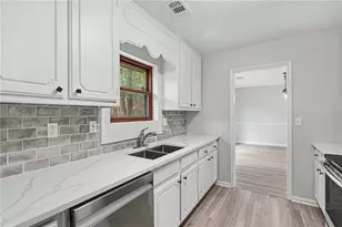 10 Gentry Dr, McDonough, GA 30252 - Photo 6