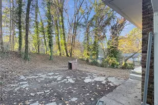 2955 Wanda Cir SW, Atlanta, GA 30315 - Photo 10