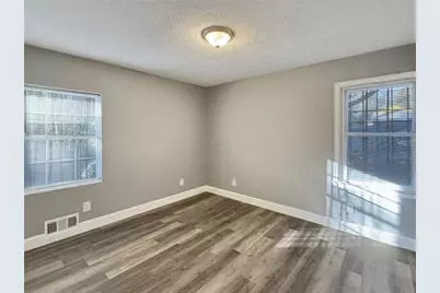 2955 Wanda Circle SW, Atlanta, GA 30315 - Photo 8