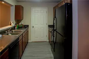 12301 Fairington Ridge Cir, Lithonia, GA 30038 - Photo 4