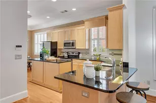 8310 Parker Pl, Roswell, GA 30076 - Photo 10