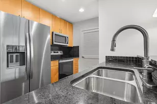 250 Pharr Rd NE, Atlanta, GA 30305 - Photo 10