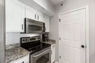 275 13th St NE, Atlanta, GA 30309 - Photo 14