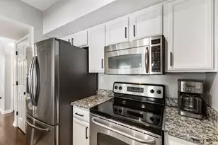 275 13th St NE, Atlanta, GA 30309 - Photo 18