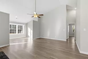 875 Oaklen View Dr, Sugar Hill, GA 30518 - Photo 6