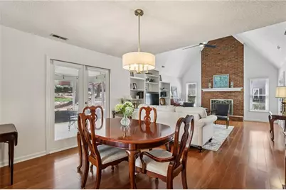 615 Roswell Green Lane, Roswell, GA 30075 - Photo 12