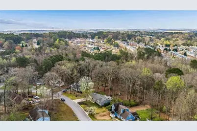 1560 Sundale Drive, Lawrenceville, GA 30046 - Photo 4