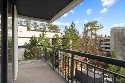 3481 Lakeside Drive NE #902, Atlanta, GA 30326 - Photo 12