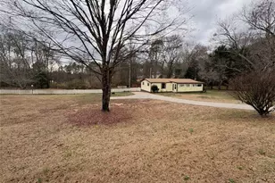 643 Dailey Mill Rd, McDonough, GA 30253 - Photo 2