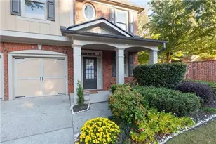 11875 Aspen Forest Dr, Alpharetta, GA 30005 - Photo 2