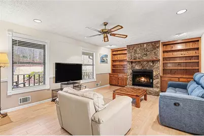 243 Sabrina Court, Woodstock, GA 30188 - Photo 4