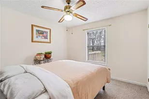 243 Sabrina Ct, Woodstock, GA 30188 - Photo 10