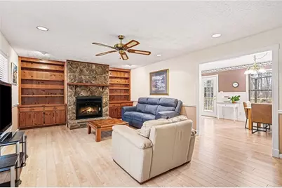 243 Sabrina Court, Woodstock, GA 30188 - Photo 2