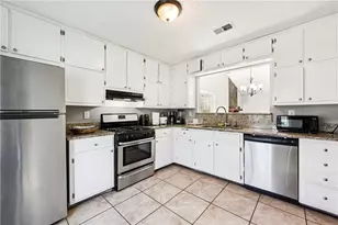 5375 Kirk Dr, Atlanta, GA 30349 - Photo 4