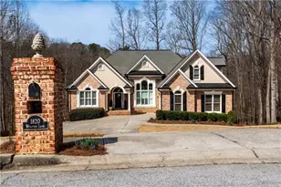 1820 Wesleyan Ln, Loganville, GA 30052 - Photo 2