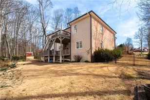 1820 Wesleyan Ln, Loganville, GA 30052 - Photo 92