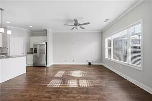 327 Cashes Ct, Lilburn, GA 30047 - Photo 12