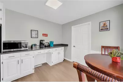 4605 Creek Bluff Drive, Sugar Hill, GA 30518 - Photo 12