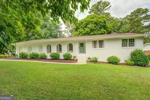 411 Burke Cir, McDonough, GA 30253 - Photo 2