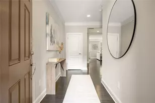 8320 Village Pl, Suwanee, GA 30024 - Photo 4