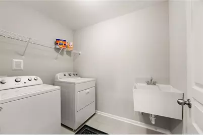 8320 Village Place, Suwanee, GA 30024 - Photo 42