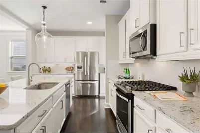 8320 Village Place, Suwanee, GA 30024 - Photo 8