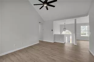 301 Jonaquil Ave, Auburn, GA 30011 - Photo 16